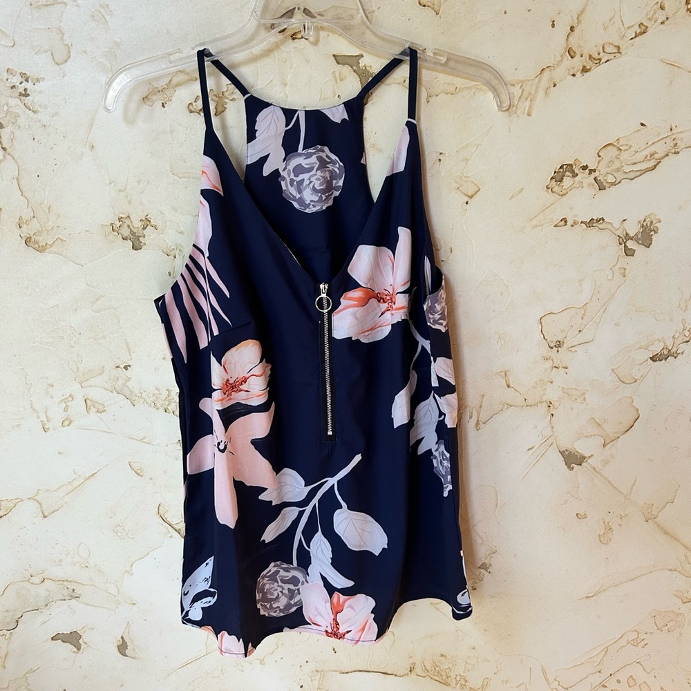 Summer Sexy Razorback Floral Print Sleeveless Tank Blouse Medium NWOT